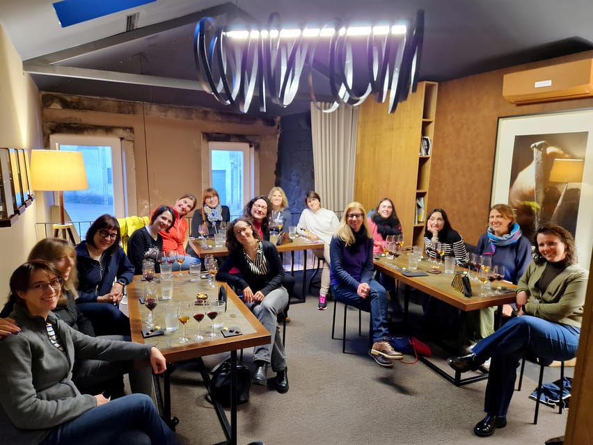 Porto tour with Port Wine tasting in a hidden wine cellar! - Avenida dos Aliados: Porto’s grand center, without the fuss
