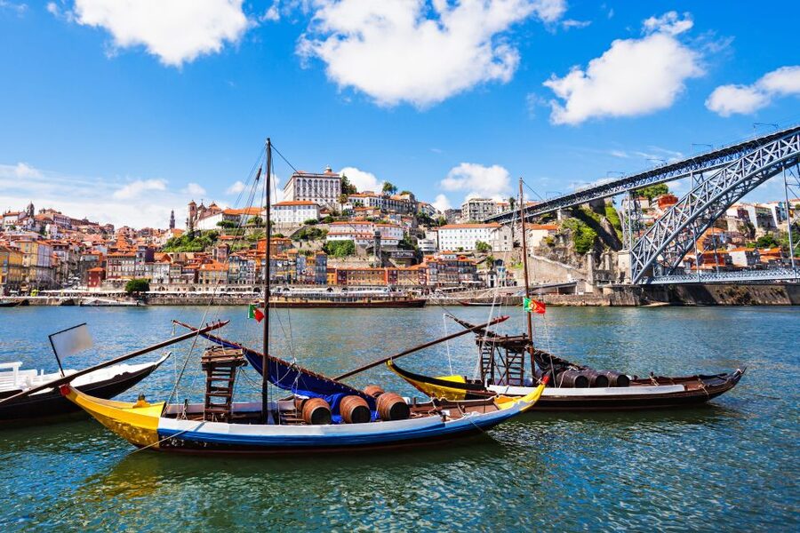 Porto: Tuk-Tuk Tour, Douro River Cruise, and Wine Tasting - Electric tuk-tuk in Porto: getting your bearings without the fuss