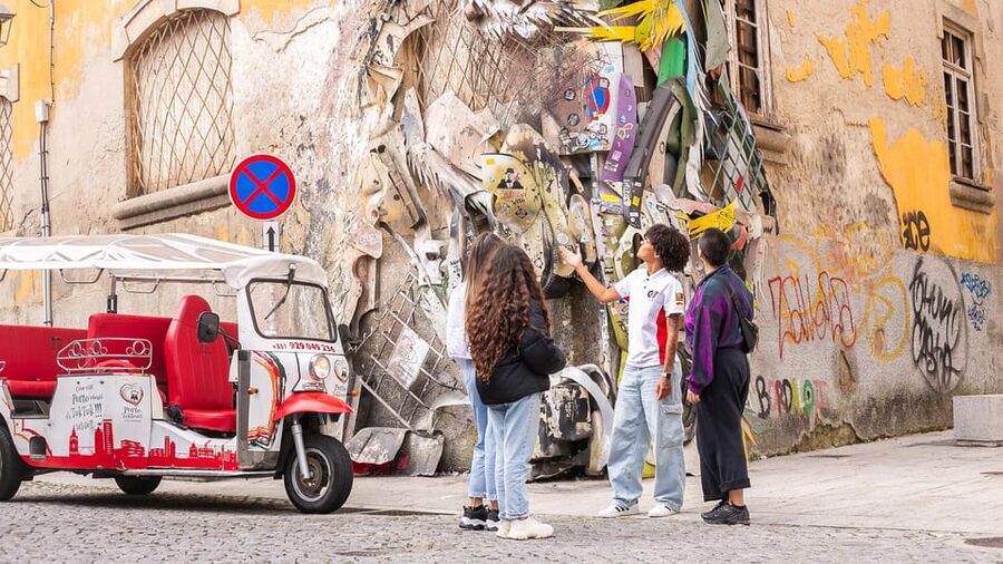 Porto: Tuk tuk Tours with Port Wine Tasting - Ribeira Lanes by Tuk Tuk: Douro River and Colorful Houses