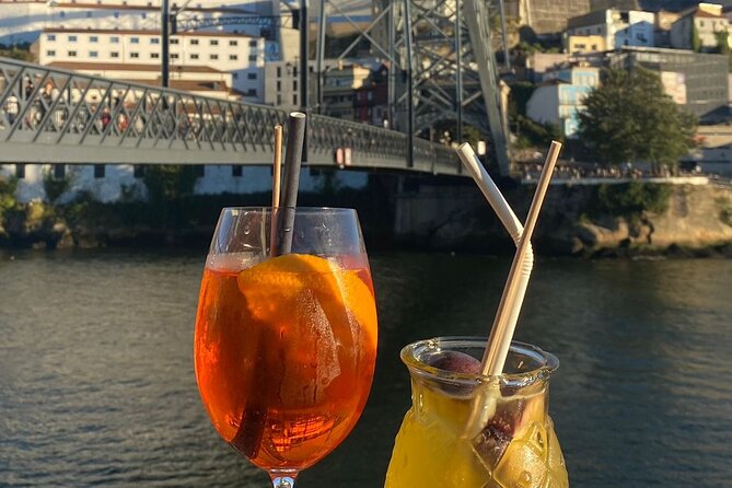 Porto, unveiling the city | walking tour | city gems - Antiga Cadeia da Relação: an old jail with a love legend