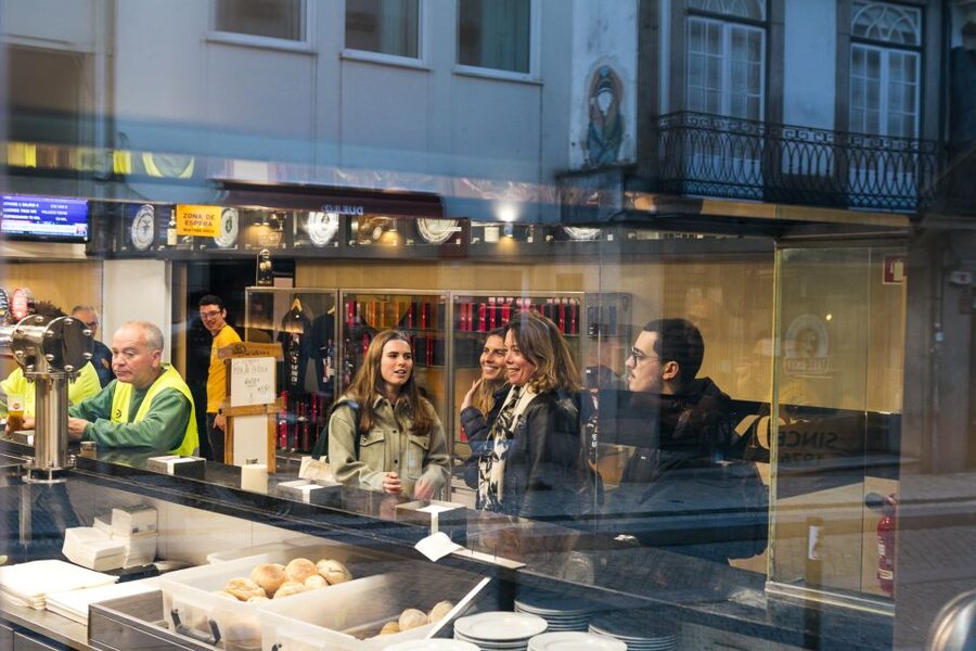 Porto: Walking Dinner Tour with Family-Owned Restaurants - How the 4 Courses Build a Portuguese Dinner Story