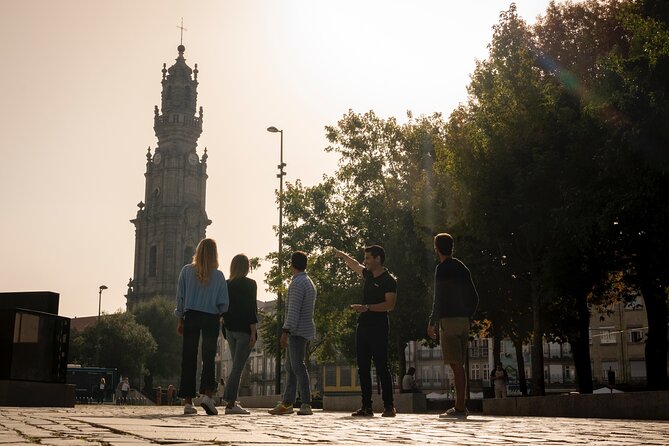 Porto Walking Tour, Lello Bookshop, River Cruise and Cable Car - Porto in 4 hours: walking, cable car, and Douro cruise