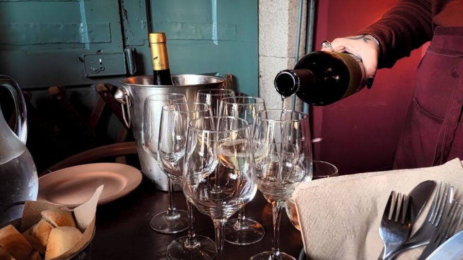 Porto: Wine Tour & One Hour Fado Show | All Included - The One-Hour Fado Show with Port Wine: Where the Night Turns Emotional