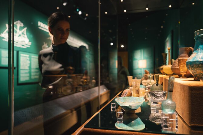 Porto: WOW District 48-hours ticket for 6 museums - Pink Palace: photos, fun, and a tasting twist