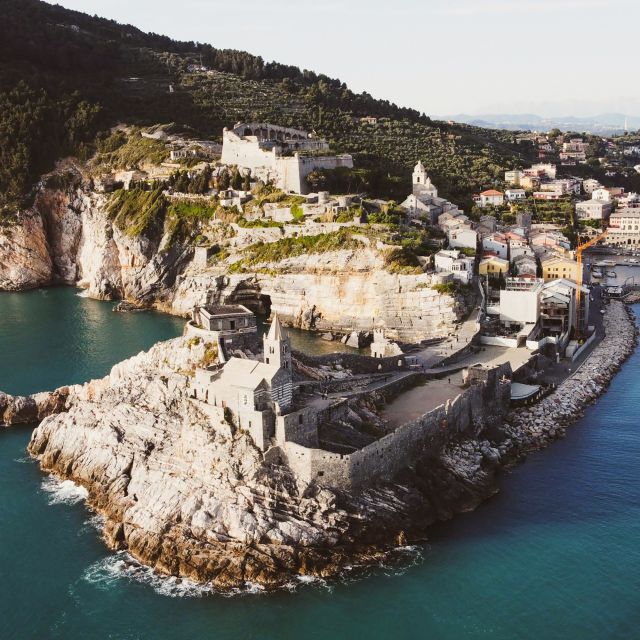 Portovenere: Isola Palmaria, Tino, and Tinetto Boat Tour - Palmaria: the 30-minute photo and guided break that sets the mood