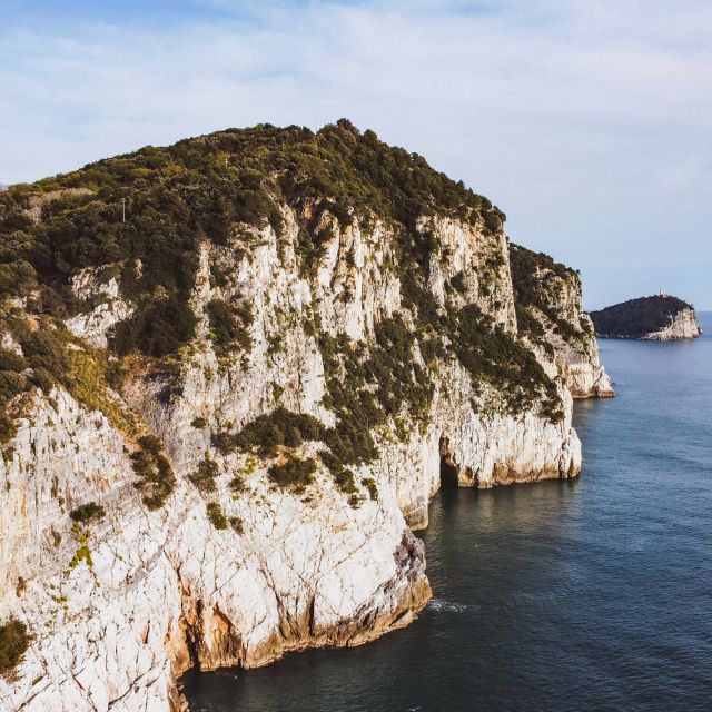 Portovenere: Isola Palmaria, Tino, and Tinetto Boat Tour - Who should book this tour (and who should skip it)