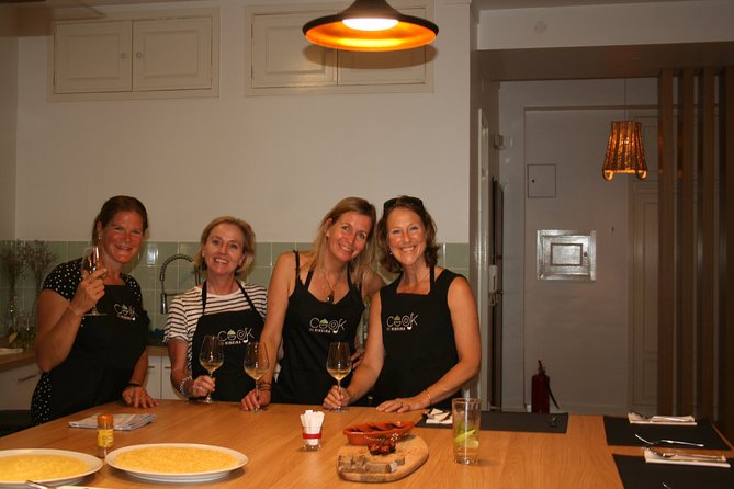 Portuguese Cooking Class in Porto with Portuguese Wine - Getting to Cook in Ribeira: the 6:00 pm Porto launch point