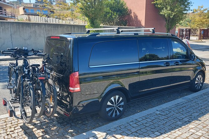 Private Airport Transfer from the Airport to Porto - Meet-and-greet, right where you need it