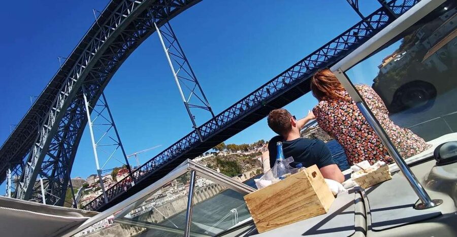 Private Boat Trip for 2 with Tasting in Porto -Sunset Option - The Sweet and Savory Board: What the Tasting Feels Like at Sunset