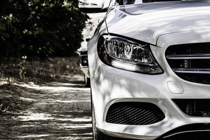 Private Car Transfer from Porto to Lisbon with 2 hours for sightseeing - The sightseeing stop: choose one, then make it count