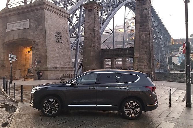 Private Chauffeur Service and Executive Car Hire - 4 Hours Custom - The real benefits inside the car: Wi‑Fi, water, and live commentary