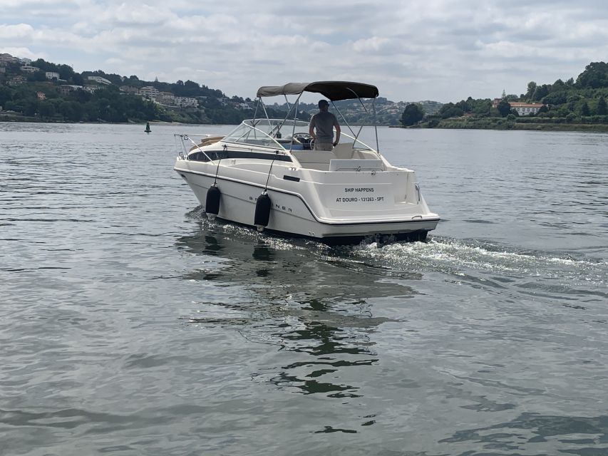 Private Cruise in Rio Douro - 2 hours - Up to 8 Passengers - What you’ll see on the 6-bridges cruise of Porto and Vila Nova de Gaia