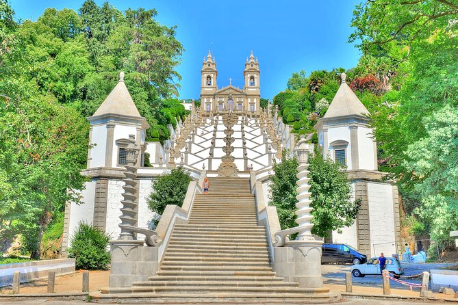 Private Culture and Wine Tourism Tour - Stop 1: Largo do Santuário do Bom Jesus and the water-powered funicular