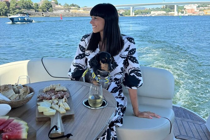 Private Douro navigation with local flavors - Setting off from Marina do Freixo in Porto (and why it matters)