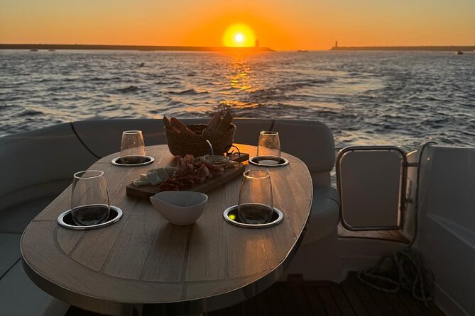 Private Douro navigation with local flavors - What you’ll actually taste: Portuguese drinks and a regional board