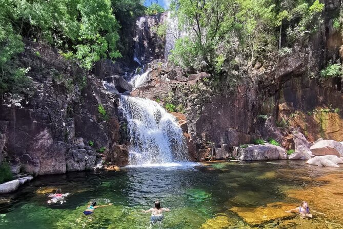 Private Geres National Park Tour with Lunch and Transfers - Waterfalls plus village moments: the pacing that makes it feel special