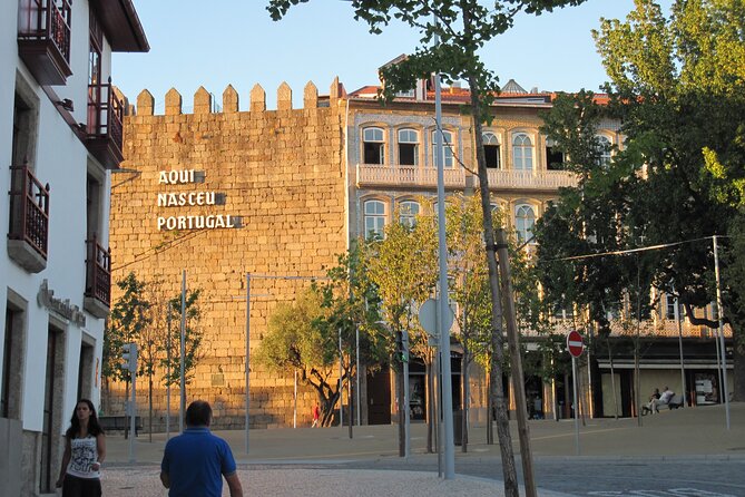 Private Guimaraes Walking Food Tour with Tastings - Stop 1: Largo do Toural and the First Set of Savory-to-Sweet Bites