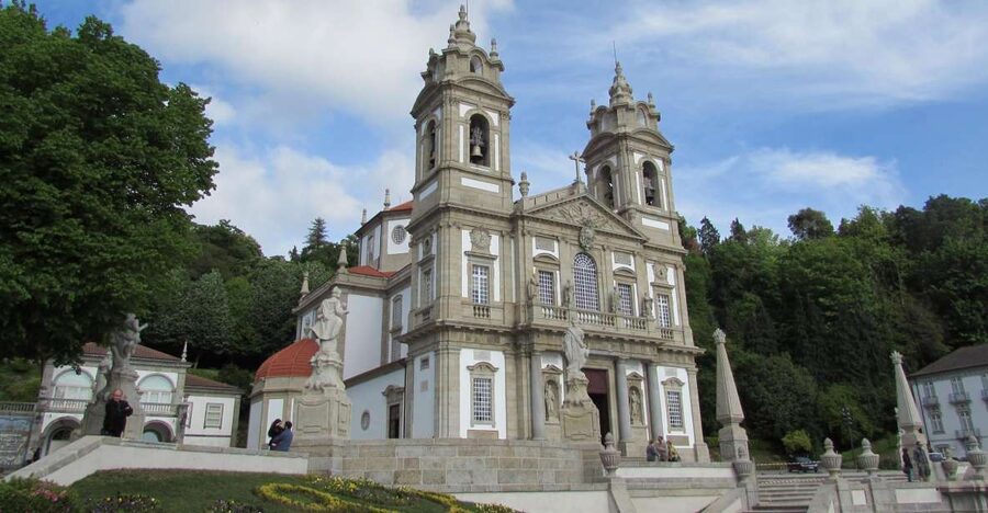 Private Half-Day Braga City Tour - The Historical Center Walk: Congregados and the Old-Wall Edges