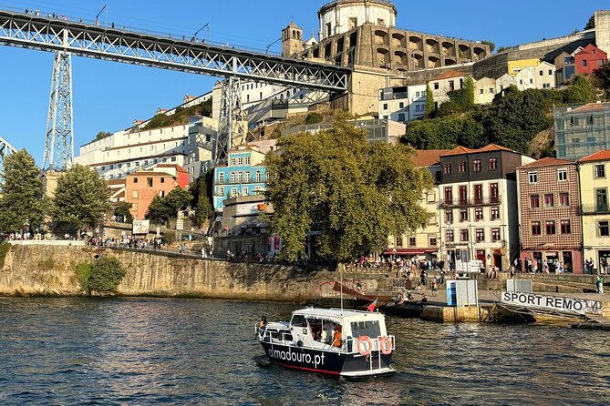 Private Port: Tuk Tuk and boat with local guides - Ribeira, D. Luis I Bridge, and finishing with (optional) Atlantic sunset