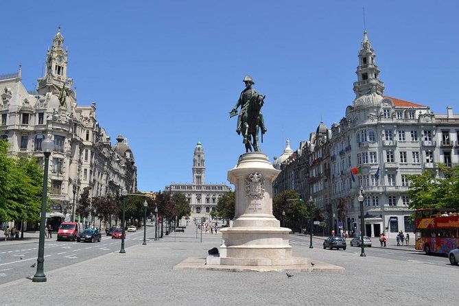 Private Porto Secrets Walking Tour + Personal Port Wine Tasting - Sé do Porto area: Catedral do Porto without the rush