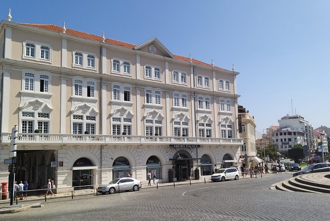 Private Porto to Lisbon Tour – Customize Your Journey! - The Early Choice: Aveiro’s Canals or Coimbra’s Joanina Area
