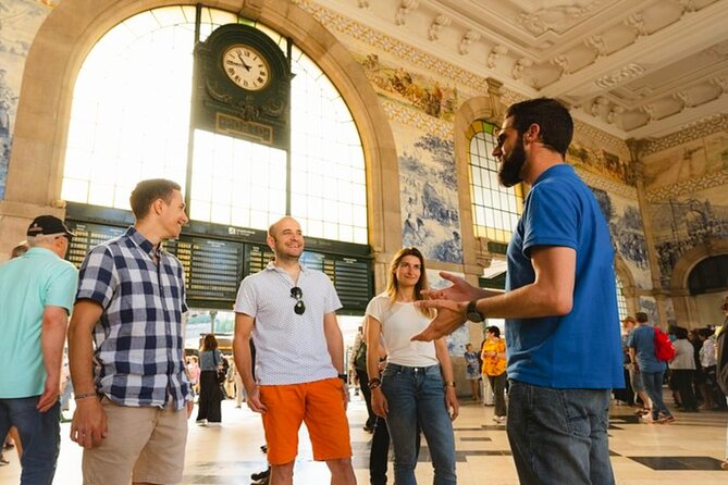 PRIVATE Porto walking tour with historian - A Private Historian Walk Through Porto’s Real Story