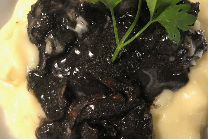 Private Portuguese Cooking and Wine Experience in Porto - Wine Pairing That Actually Fits the Food