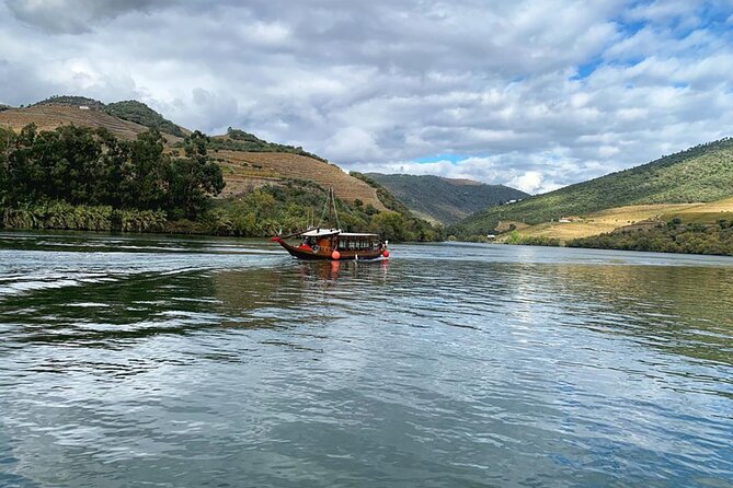 Private Tour - Stop 4: Rabelo Boat Ride on the Douro River (Plus a Private Upgrade)