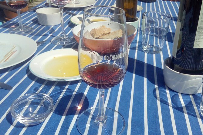 Private Tour in Douro Valley Wine Region & Traditional Lunch - Booking and value: who this tour suits best