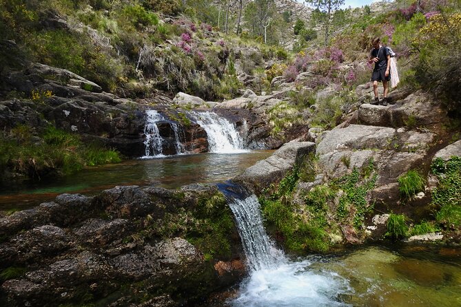 Private Tour of the Natural Waterfalls and Lagoons of Gerês - Miradouro da Pedra Bela and the shepherd shelters: where the hiking gets personal