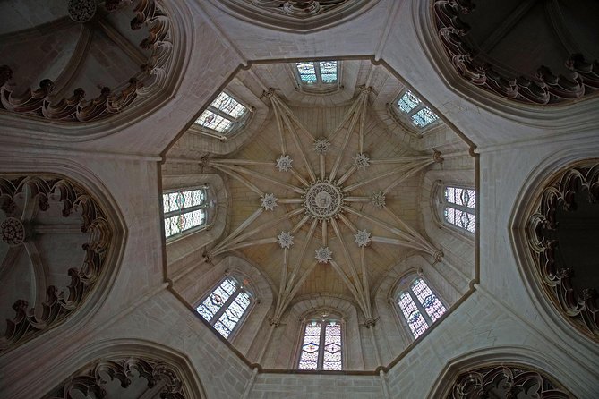Private Tour through Tomar, Fátima, and Batalha historical sites - Basilica de Nossa Senhora do Rosário: tombs of Jacinta, Francisco, and Lúcia