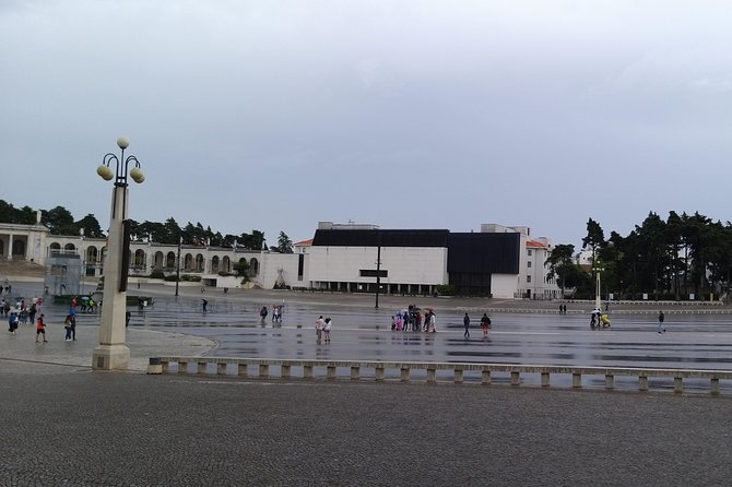 Private Tour to Fátima Sanctuary and the Little Shepherds Houses - Basilica of the Holy Trinity: Modern Stones, Older Connections