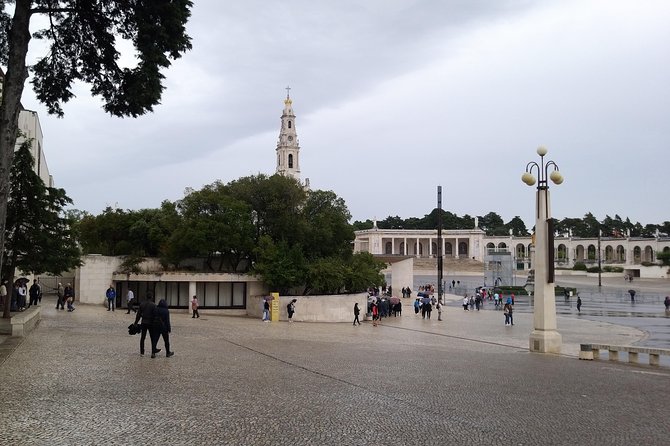 Private Tour to Fátima Sanctuary and the Little Shepherds Houses - Loca do Anjo and Valinhos: Angel Locations and the August 1917 Marker