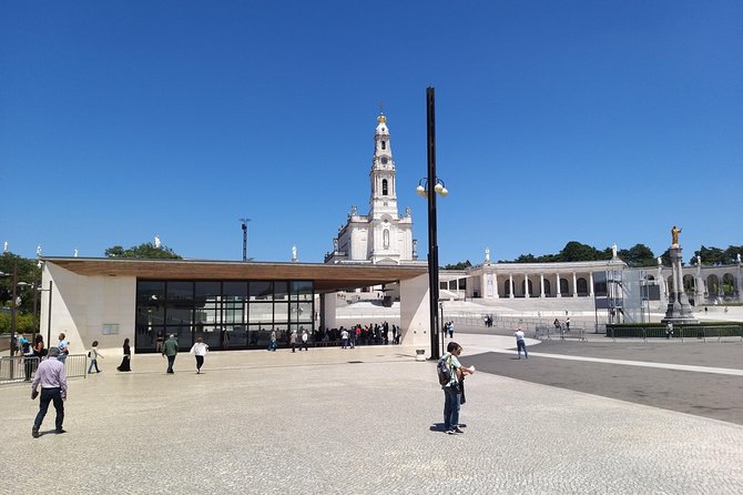 Private Tour to Fátima Sanctuary and the Little Shepherds Houses - Capela das Aparições: The Heart of the Shrine