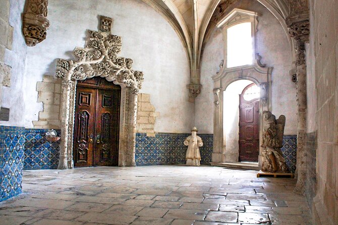 Private Tour to Nazaré and Alcobaça, giant waves and a monastery - Alcobaça Monastery: why this stop tends to steal the show