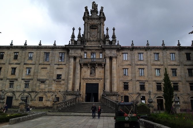 Private Tour to Santiago de Compostela and its stunning Cathedral - Portico de la Gloria: Maestro Mateo’s sculpture with 200+ faces