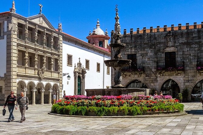 Private Tour: Viana do Castelo, Ponte de Lima and Braga from Porto - How this private day trip strings together three historic towns