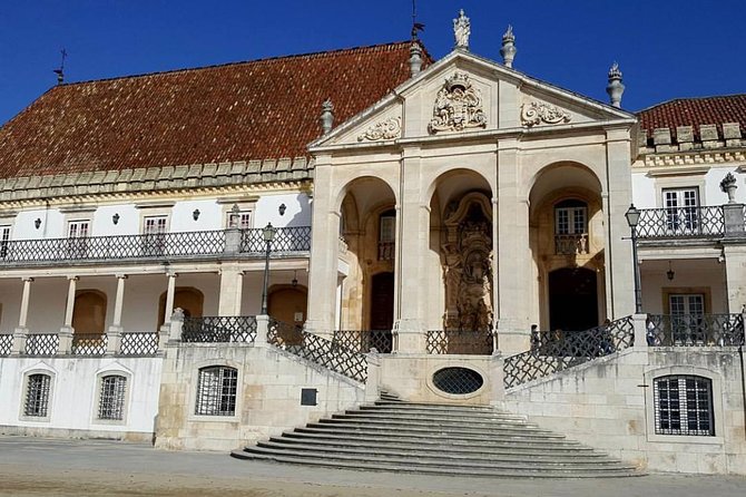 Private transfer from Oporto to Lisbon or Lisbon to Oporto - Coimbra stop: University area, Royal Palace site, and the chapel option