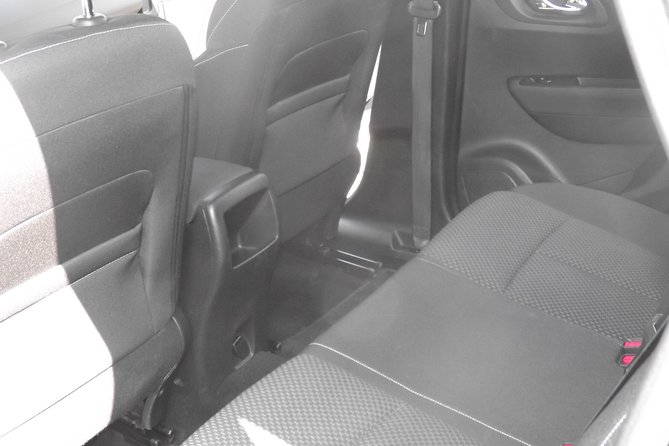 Private Transfer from Porto airport to Porto city, or Porto city to airport - The real test: flight delays, lost luggage, and late arrivals