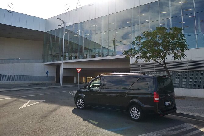 Private Transport between the city of Porto and AHD Airport - The Ride Itself: Comfort, Safety, and a Driver Who Helps You Stay Calm