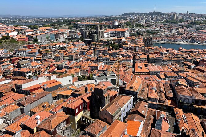 Private Walking Tour in Porto with Optional Lello Bookshop Ticket - Key highlights at a glance