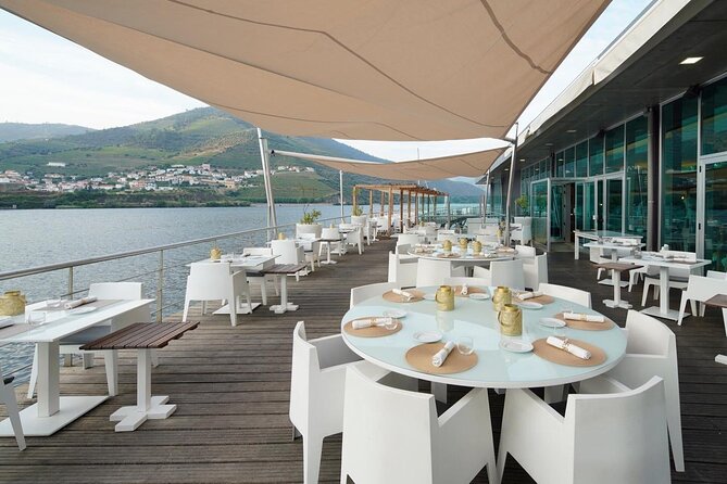 Private Wine Tasting Tour in Douro Valley - Douro Valley estate tasting: the closing pour that ties it together