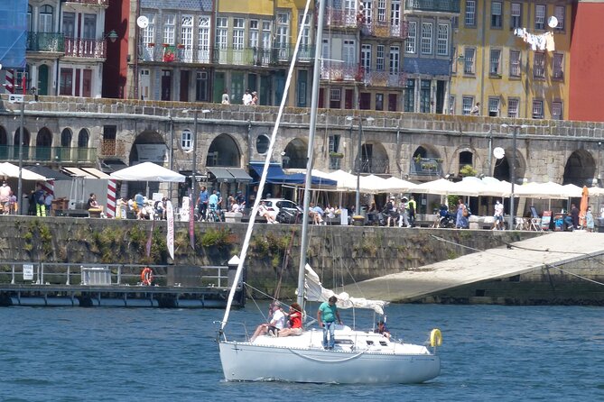 Sailing boat trip on the coast of Porto and on the river Douro - Group size, boat feel, and what it means for your comfort