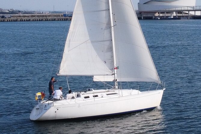 Sailing boat trip on the coast of Porto and on the river Douro - Price and value for up to 5 people
