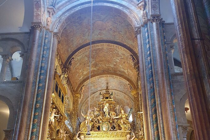 Santiago de Compostela and Cathedral Private Tour From Porto - Stop 2: Casco Histórico Free Time (Use This for Lunch and First Impressions)
