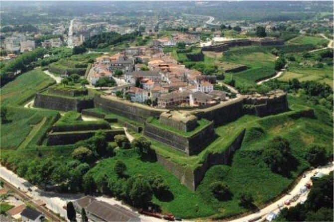 Santiago de Compostela & Valença do Minho - from Porto - Price and value for a 10-hour private tour ($195.18 per person)