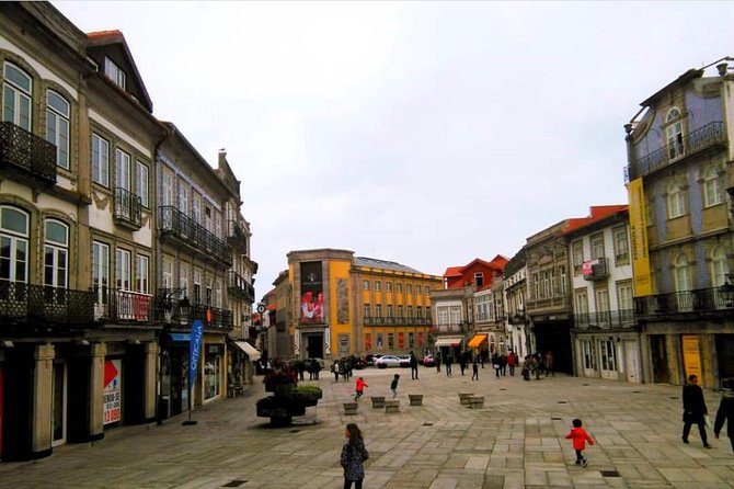 Santiago de Compostela & Viana do Castelo from Porto - Pilgrim Mass and Botafumeiro: The Included Spiritual Moment