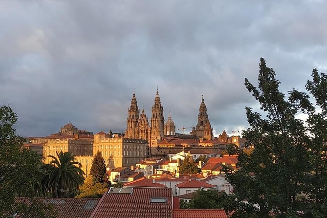 Santiago de Compostela & Viana do Castelo from Porto - Stop 4: Casco Histórico Walking Time in Santiago