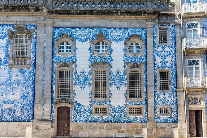 Self-Guided Scavenger Hunt and Tour in Porto - Stop-by-stop: Clérigos Church to Livraria Lello (classic Porto icons)