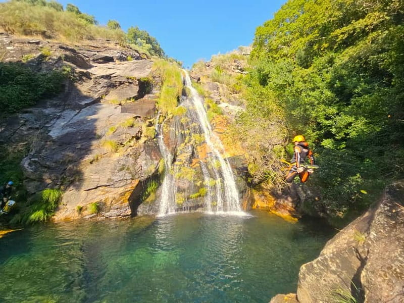 Serra D'Arga Canyoning - Getting to Taberna do Horácio and the quick van transfer